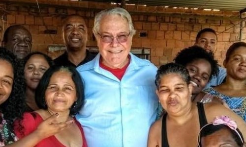 Noel de Carvalho faz caminhada em Resende